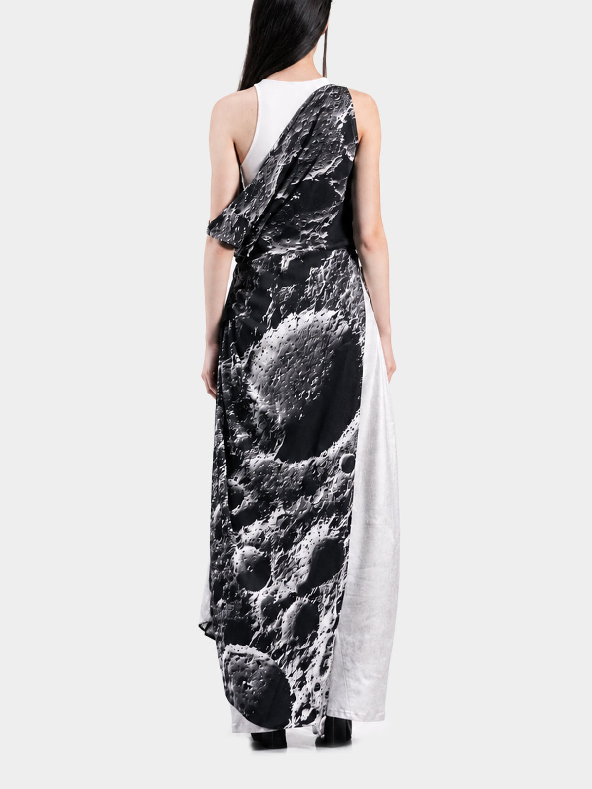 Moon Top by Irina Voinea, asymmetric long viscose twill top with side slit, studio image 5