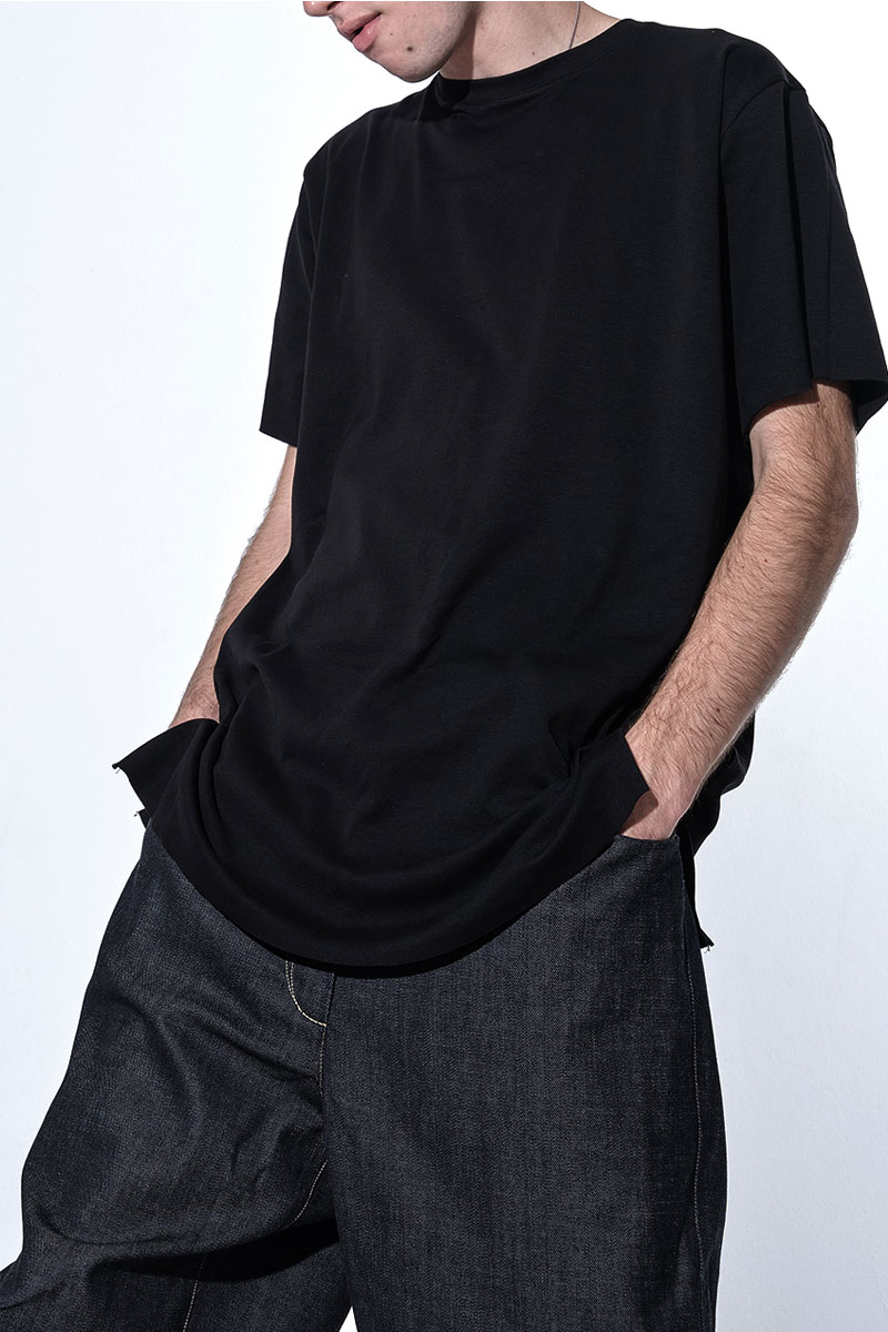 IVY Black T-Shirt